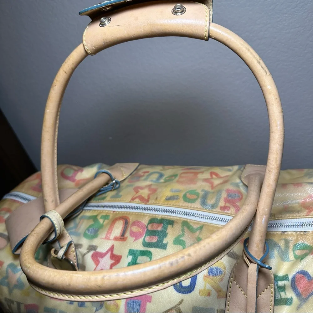 Dooney & Bourke Vintage travel bag. - Picture 5 of 16